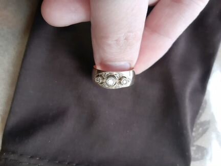Кольцо бриллиант