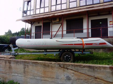 Лодка Badger 470