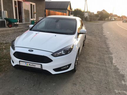 Ford Focus 2.0 AMT, 2012, седан, битый