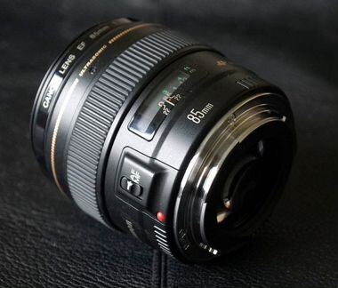 Canon EF 85mm f1.8 USM