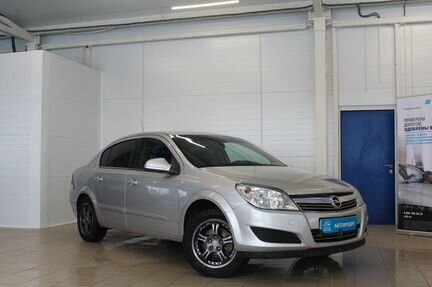 Opel Astra 1.8 МТ, 2013, 110 000 км