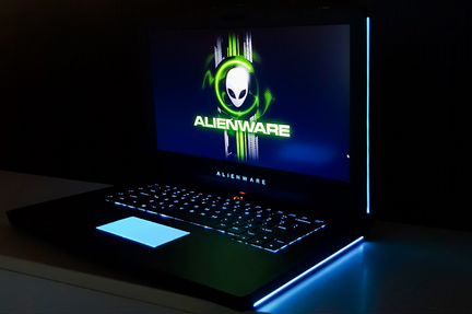 Игровой ноутбук Alienware i7 GTX1070 8GB