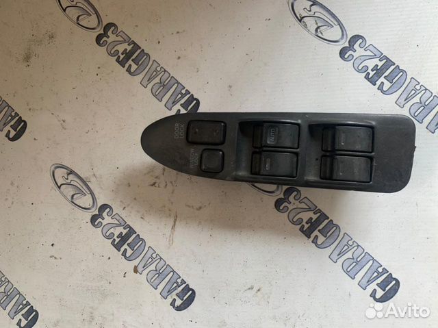 Блок управления стеклоподъемниками toyota sprinter