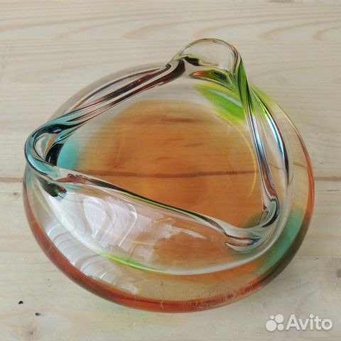 Советская стеклянная настольная пепельница времен