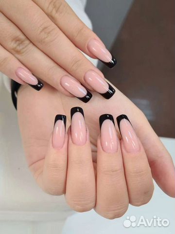 Маникюр, педикюр, наращивание ногтей