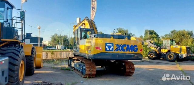 Гусеничный экскаватор XCMG XE335C, 2022