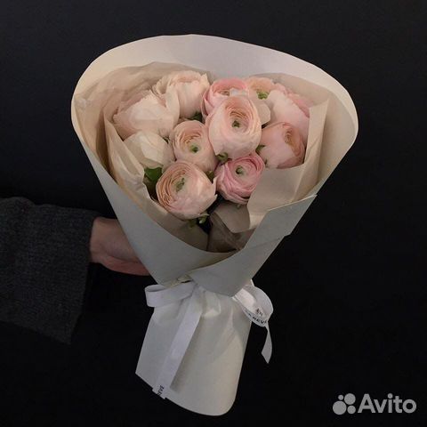 Букеты из ранункулюсов Доставка