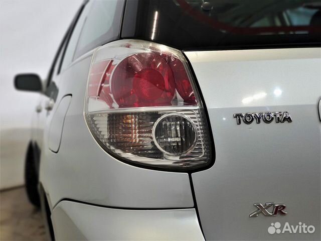 Toyota Matrix 1.8 AT, 2004, 70 400 км