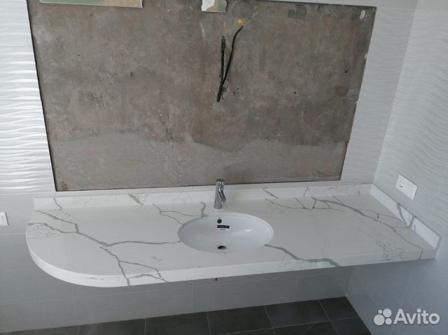 Столешница в ванную из искусственного камня