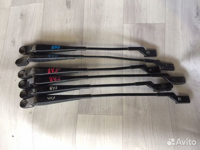 Поводок стеклоочистителя Skoda Fabia, Roomster