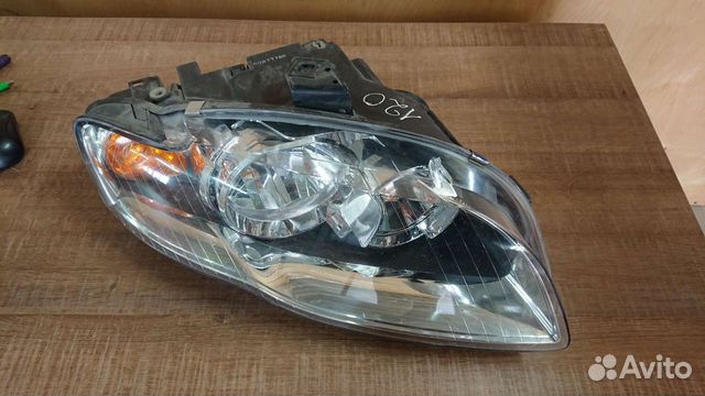 Audi A4 Фара правая