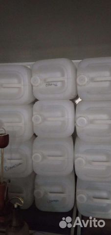 Канистры пластиковые 20 литров