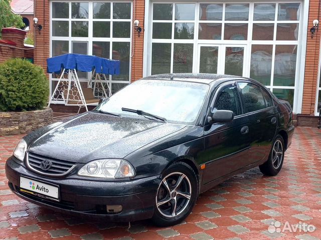 Toyota Avensis 1.6 МТ, 2002, 215 000 км