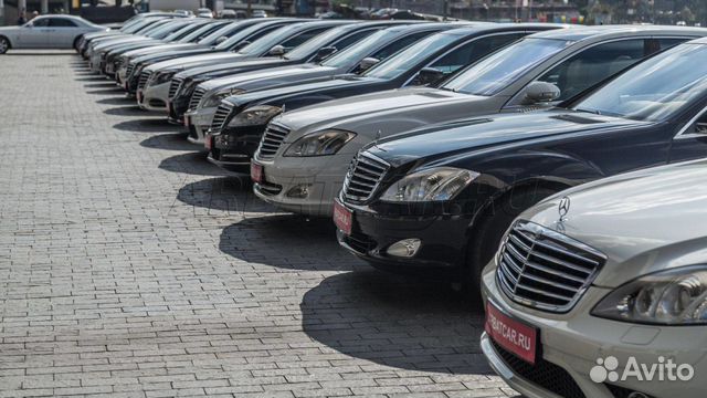 38 машин премиум класса с водителем в аренду 38 машин премиум класса с водителем в аренду