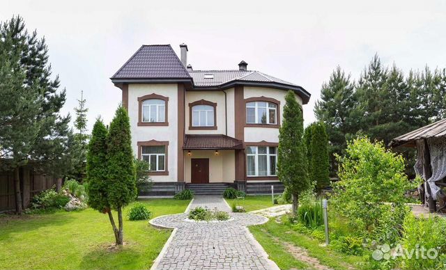 

Дом 550 м² на участке 20 сот.