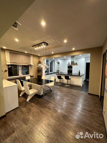 

3-к. квартира, 190 м², 2 кровати