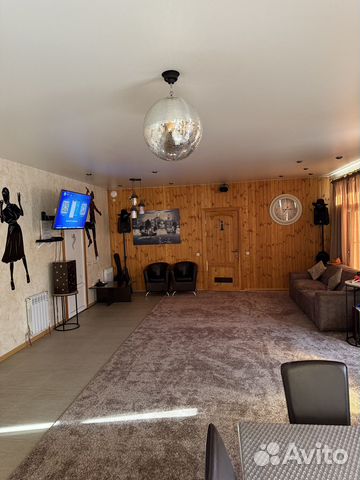 

3-к. дом, 370 м²