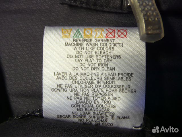 Ветровка new balance Ветровка new balance