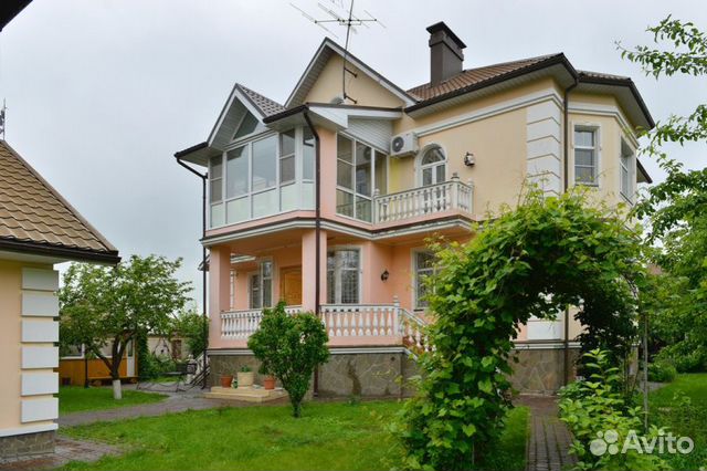 

6-к. дом, 600 м²