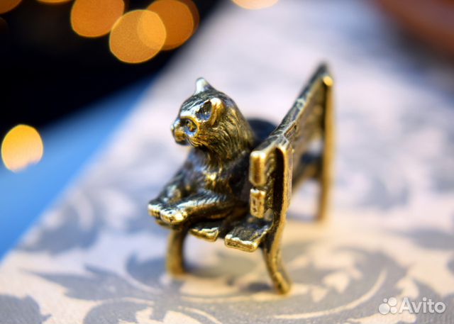 Кот фигурка из бронзы, котик статуэтка маленькая