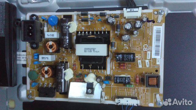 Телевизор SAMSUNG UE32F4500AK. UE32EH4003W Телевизор SAMSUNG UE32F4500AK. UE32EH4003W