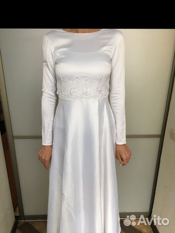 Платье длинное на никах новое Платье длинное на никах новое