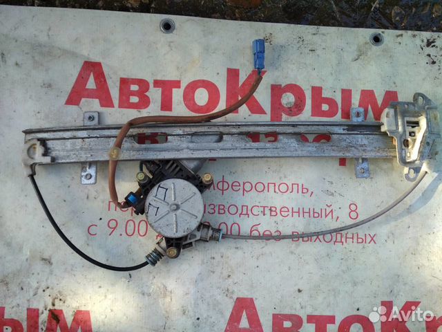 Honda Civic 7 стеклоподъемник передний правый