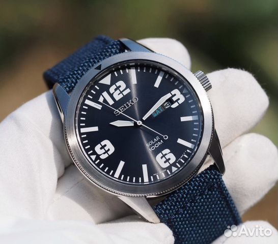 Seiko Solar SNE329