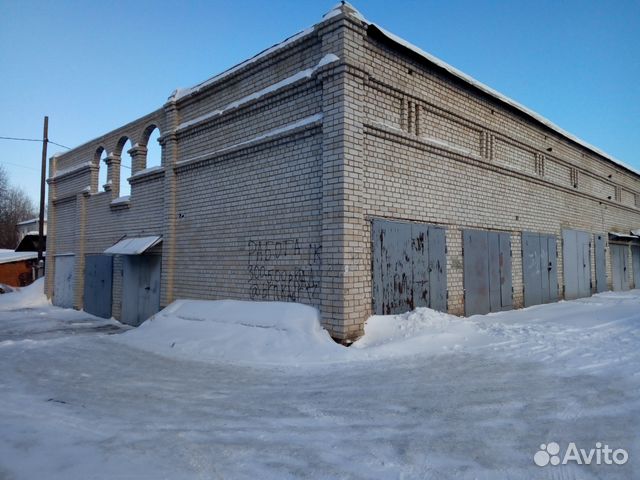 Гараж, > 30 м² Гараж, > 30 м²