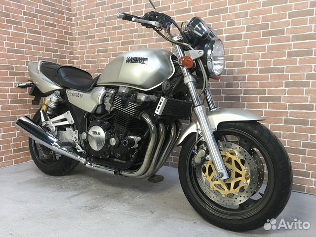 Yamaha XJR1200