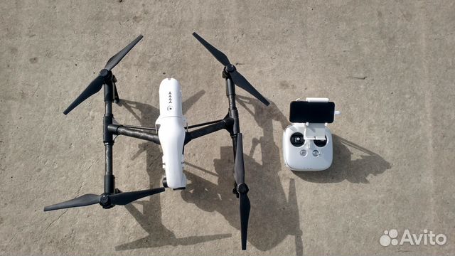Квадракоптер DJI inspire 1 (2 пульта) Квадракоптер DJI inspire 1 (2 пульта)