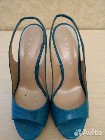 Босоножки casadei 38 размер Босоножки casadei 38 размер