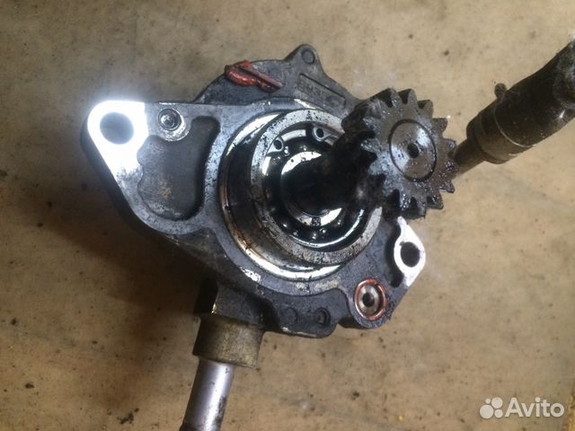 Вакуумный Насос 2020A016 Mitsubishi