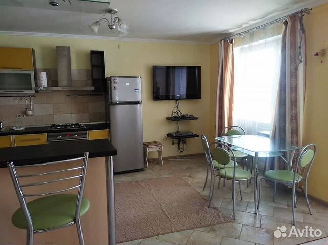 2-к квартира, 75 м², 8/10 эт.