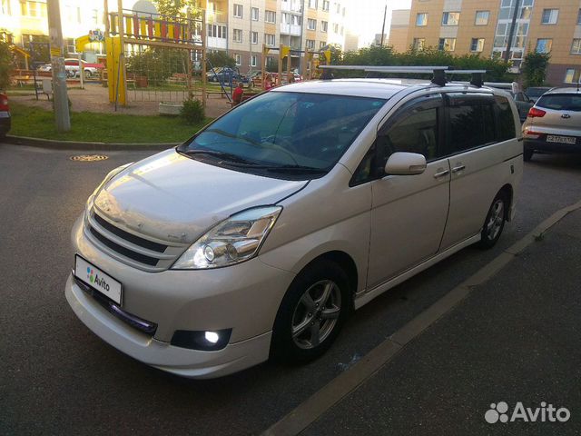 Toyota Isis 1.8 CVT, 2009, 197 000 км
