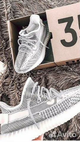 Кроссовки новые 42р Adidas Yeezy Boost V2 рефлекти Кроссовки новые 42р Adidas Yeezy Boost V2 рефлекти