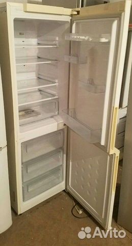 Холодильник SAMSUNG noy frost