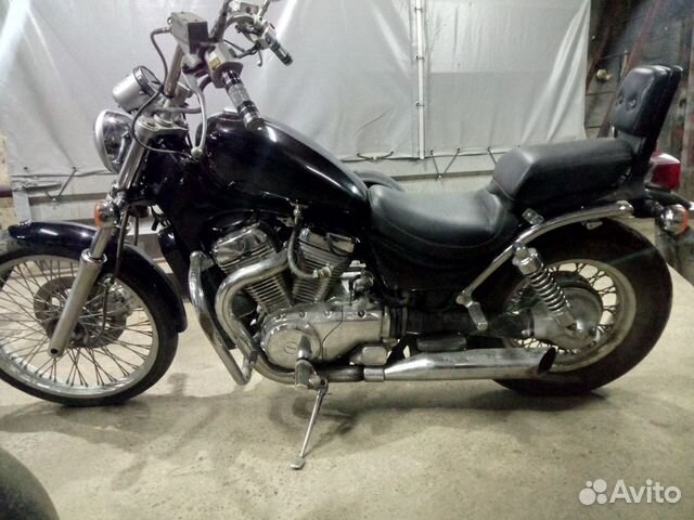 Suzuki Intruder 400