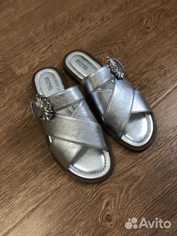 Новые шлепки Michael Kors Новые шлепки Michael Kors