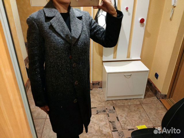Пальто новое 42 Пальто новое 42