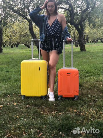 Чемодан на колёсах Чемодан на колёсах