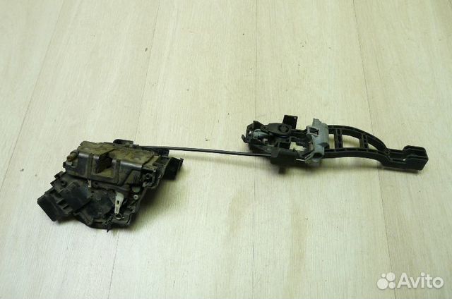 Замок двери передней левой Форд Фокус 2