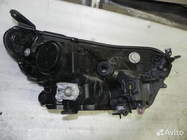 Фара передняя левая Toyota RAV4 CA40 Фара передняя левая Toyota RAV4 CA40