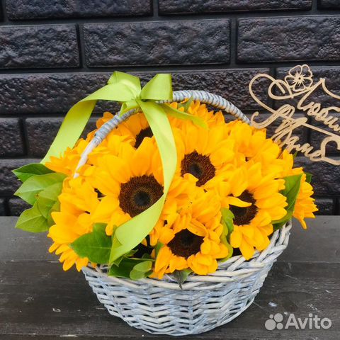 Подсолнухи в корзине Подсолнухи в корзине