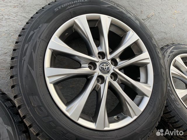 Оригинальные колеса на Toyota RAV4 R18 зима Оригинальные колеса на Toyota RAV4 R18 зима