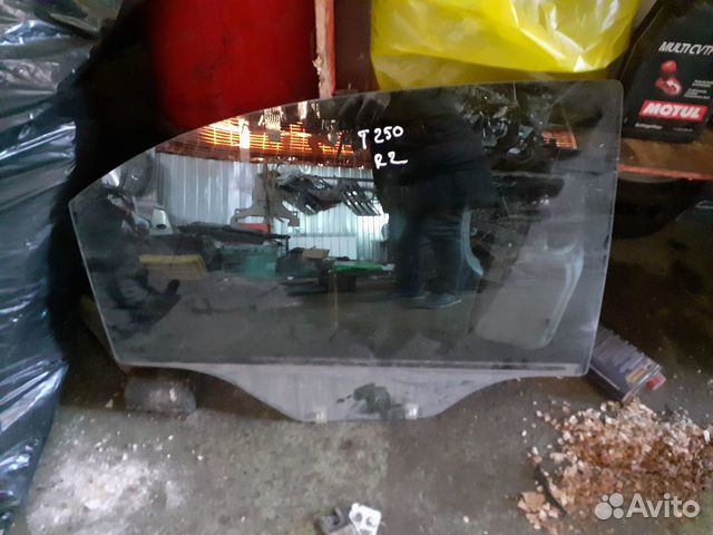 Стекло двери задней правой Шевроле Авео Т250 Стекло двери задней правой Шевроле Авео Т250