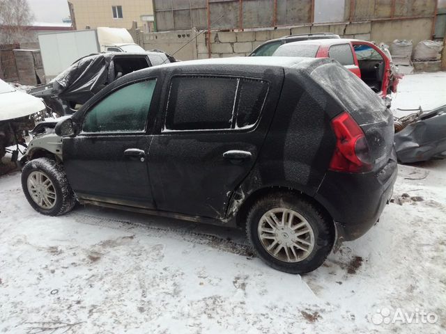 Авторазбор Renault Sandero 1.6 K4M Авторазбор Renault Sandero 1.6 K4M