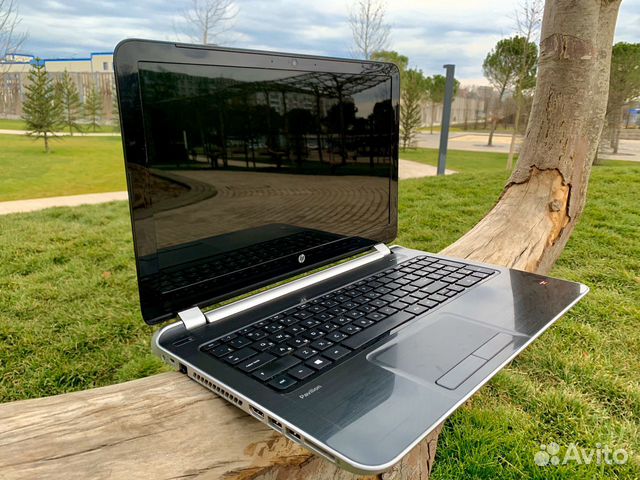 HP Pavilion 15 : 4х ядерный игровой с 12гб озу