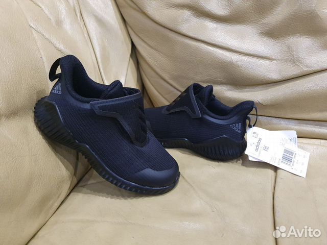 Детские кроссовки Adidas новые детские 25 р Детские кроссовки Adidas новые детские 25 р
