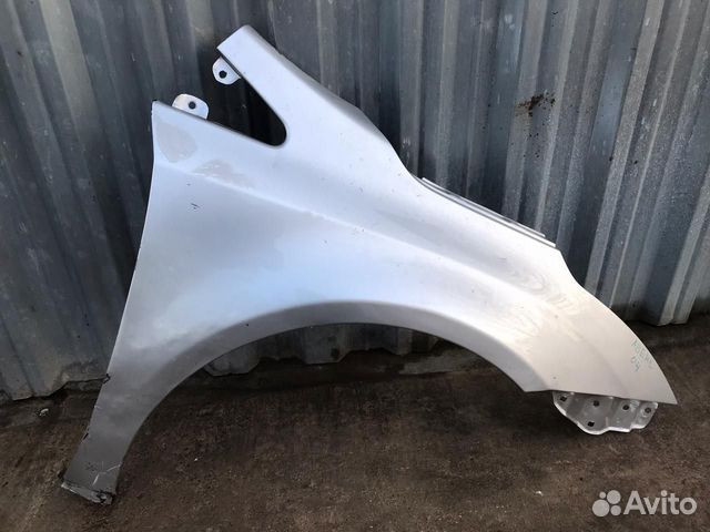 Крыло переднее правое Тойота Авенсис 3 08-15г